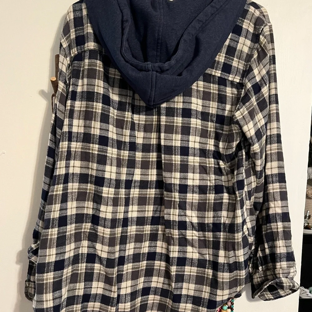 Hooded Flannel - Picture 2 of 3